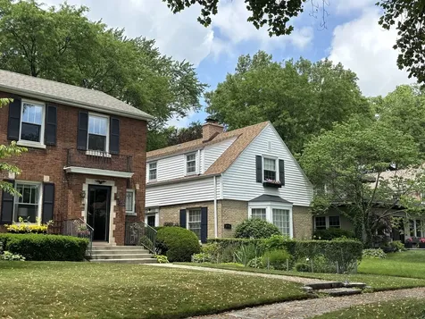 2734 Lawndale Avenue Evanston IL 60201