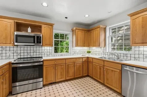2734 Lawndale Avenue Evanston IL 60201