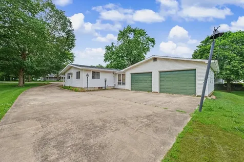 335 South Cherry Street Paxton IL 60957