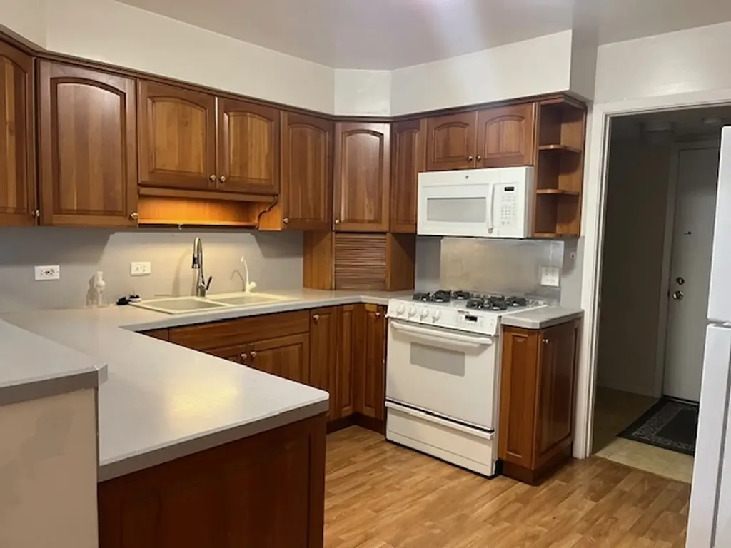 839 Dracut Lane Schaumburg IL 60173