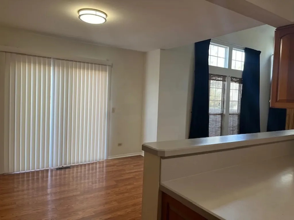 839 Dracut Lane Schaumburg IL 60173