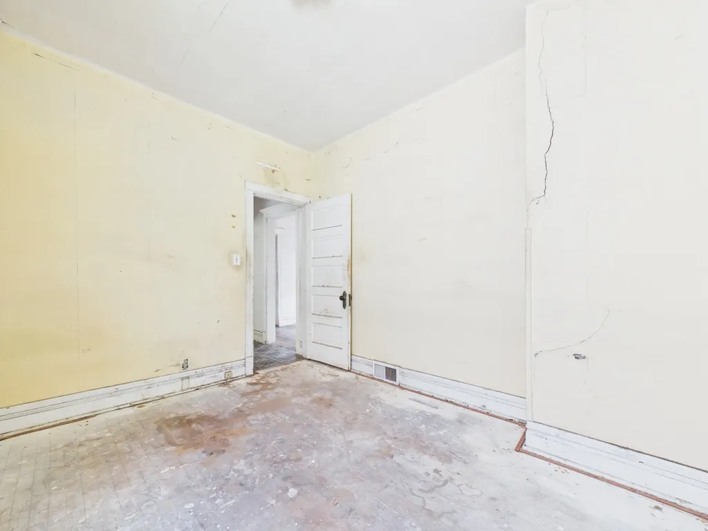 7955 South Ridgeland Avenue Chicago IL 60617