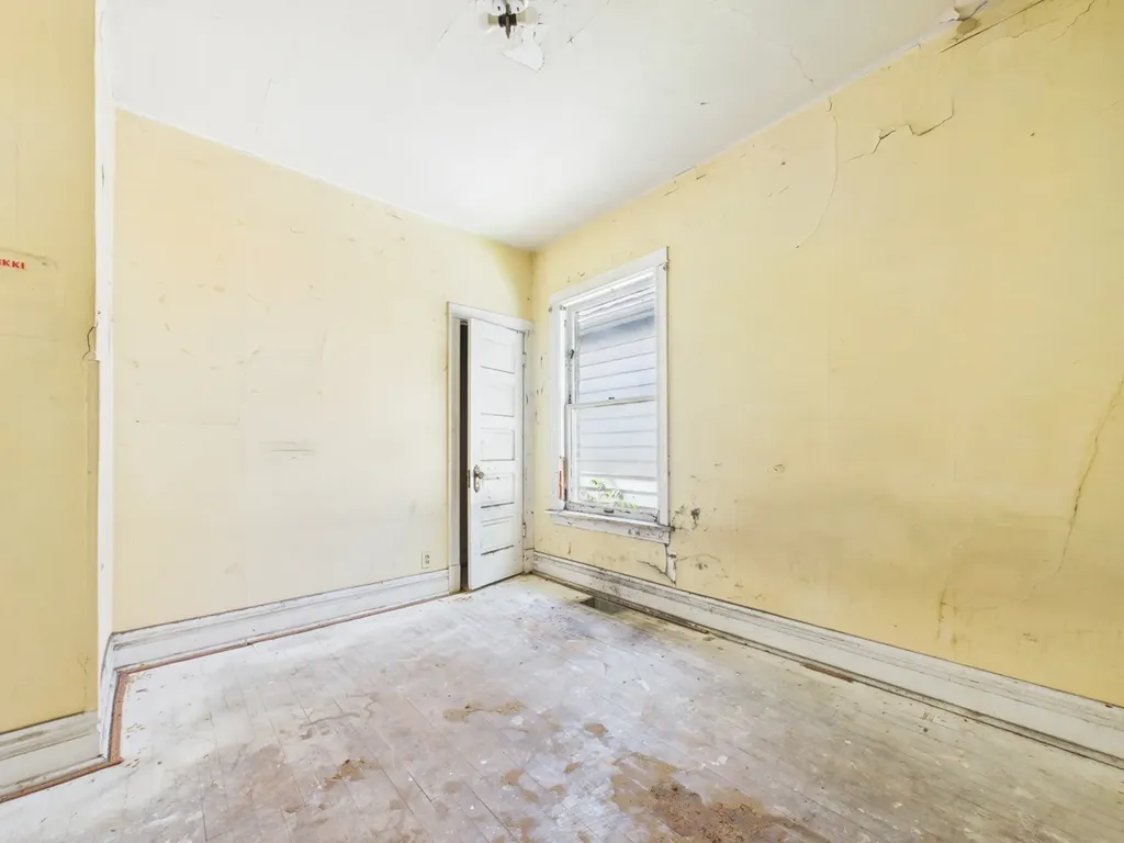 7955 South Ridgeland Avenue Chicago IL 60617