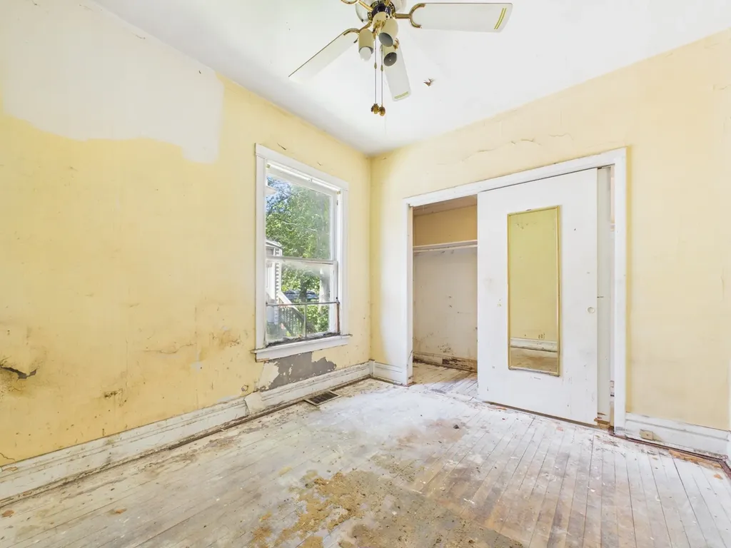 7955 South Ridgeland Avenue Chicago IL 60617