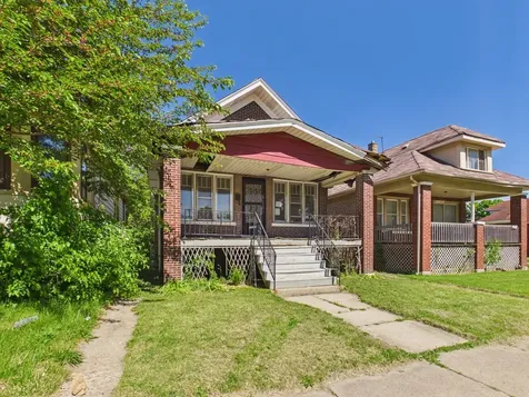 7955 South Ridgeland Avenue Chicago IL 60617