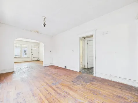 7955 South Ridgeland Avenue Chicago IL 60617