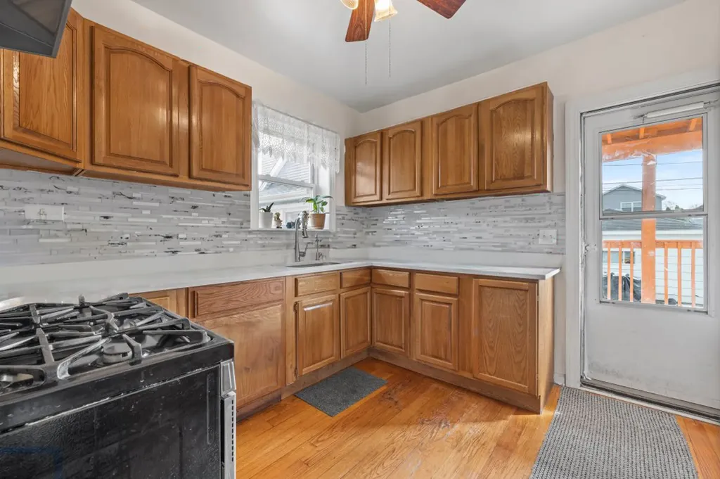 5349 West Fletcher Street Chicago IL 60641