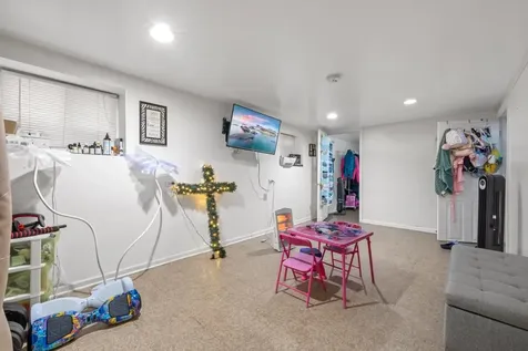 5349 West Fletcher Street Chicago IL 60641