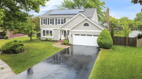 76 Foxboro Lane Gurnee IL 60031