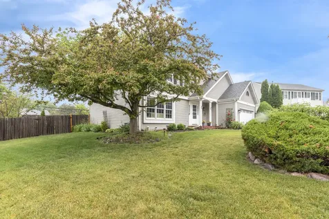 76 Foxboro Lane Gurnee IL 60031