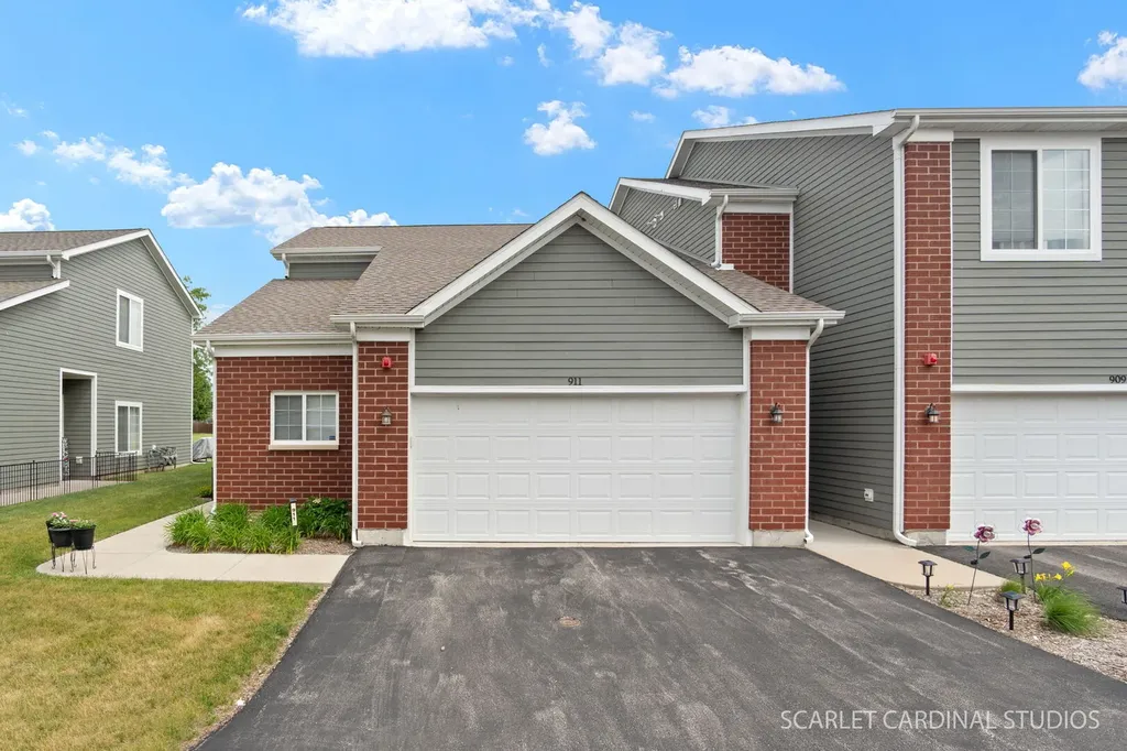 911 Gillespie Lane Yorkville IL 60560