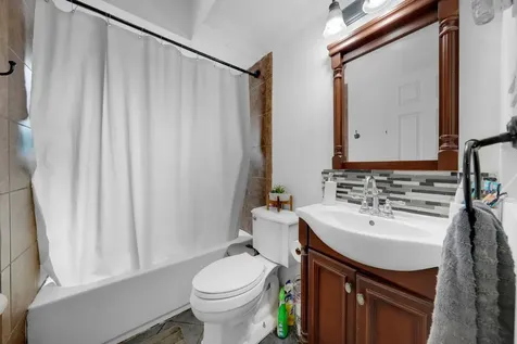 14 East Van Buren Street Villa Park IL 60181