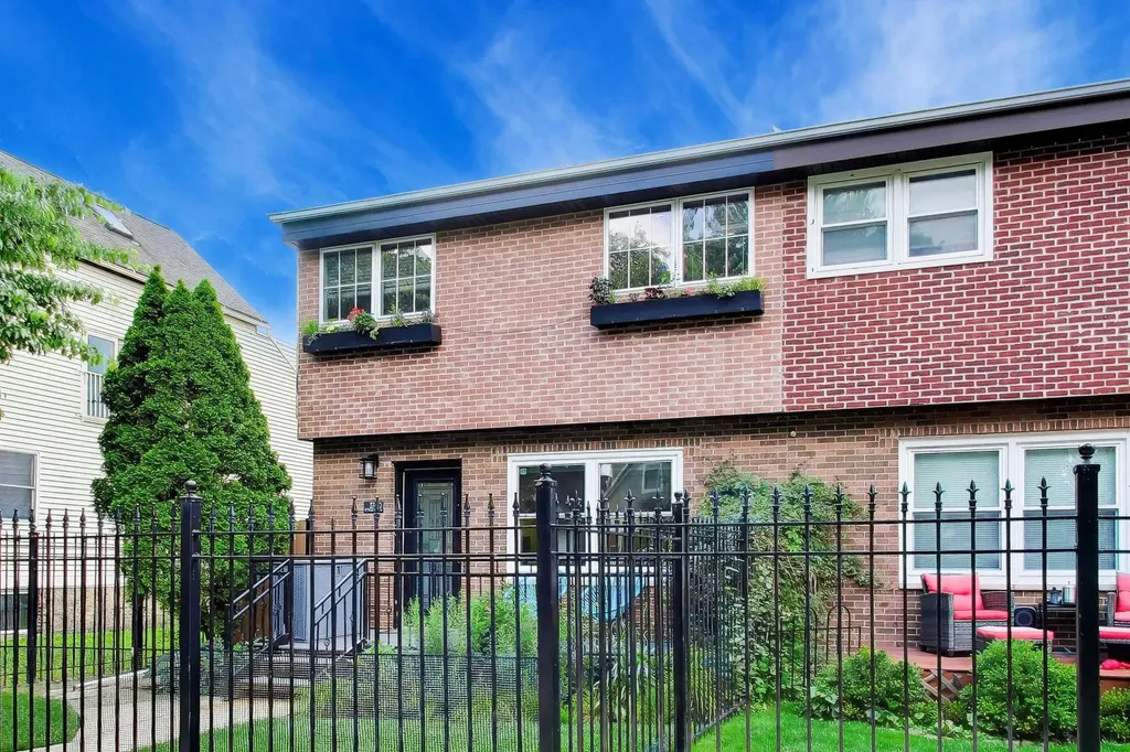 1740 North Washtenaw Avenue Chicago IL 60647