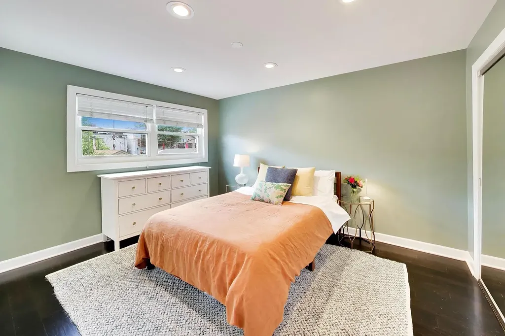 1740 North Washtenaw Avenue Chicago IL 60647