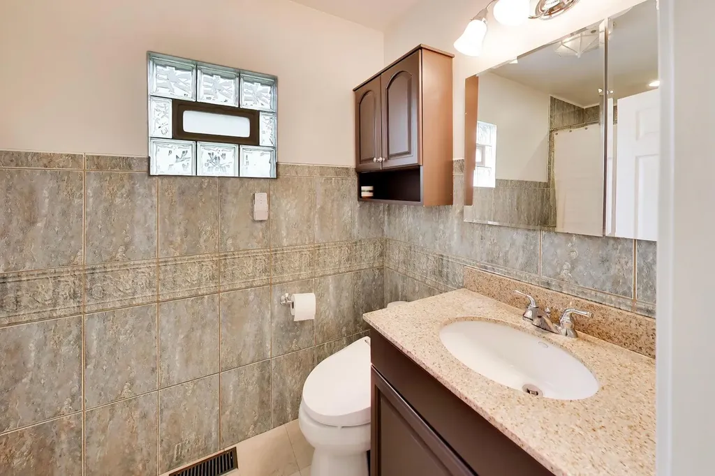 1740 North Washtenaw Avenue Chicago IL 60647