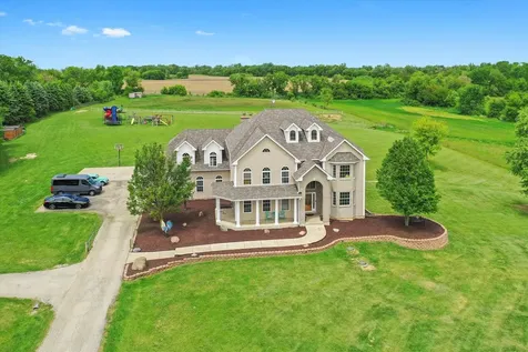 16512 Nelson Road Woodstock IL 60098