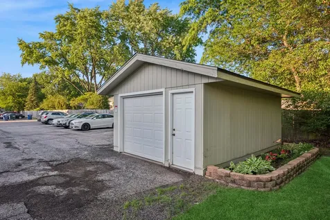 1342 S. 14th Street St. Charles IL 60174