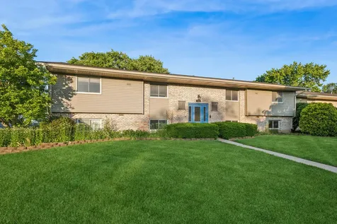 1342 S. 14th Street St. Charles IL 60174