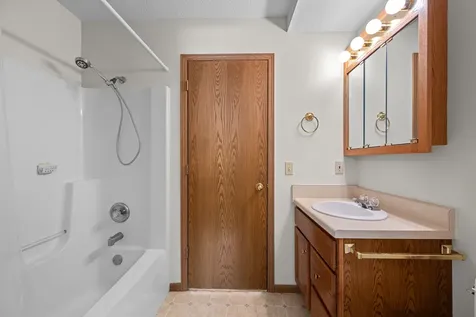 3004 3RD Street Moline IL 61264