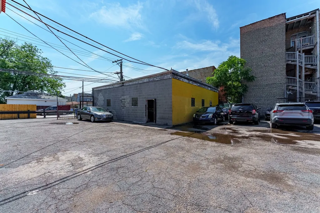 2051 North Cicero Avenue Chicago IL 60639