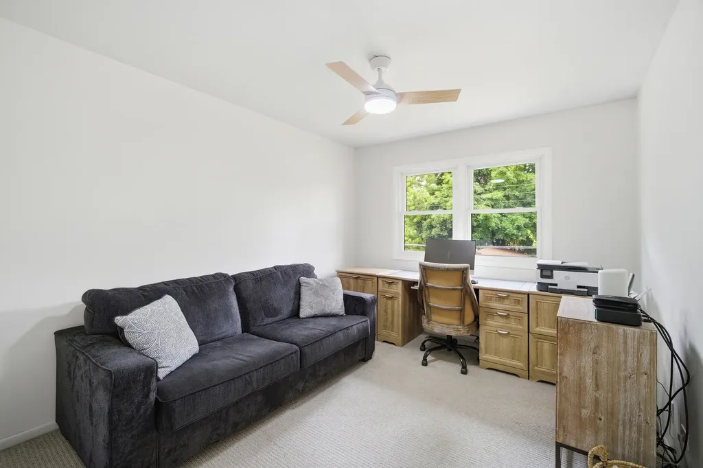 912 Indian Boundary Drive Westmont IL 60559