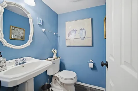 912 Indian Boundary Drive Westmont IL 60559