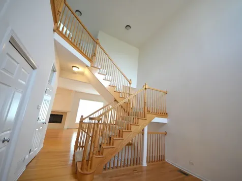 1577 South Kembley Avenue Palatine IL 60067