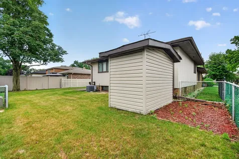 17233 Evans Avenue South Holland IL 60473