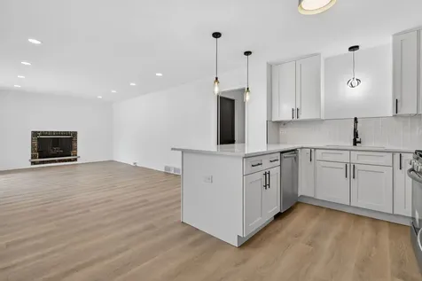 17233 Evans Avenue South Holland IL 60473