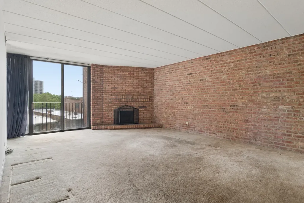 651 West Sheridan Road Chicago IL 60613