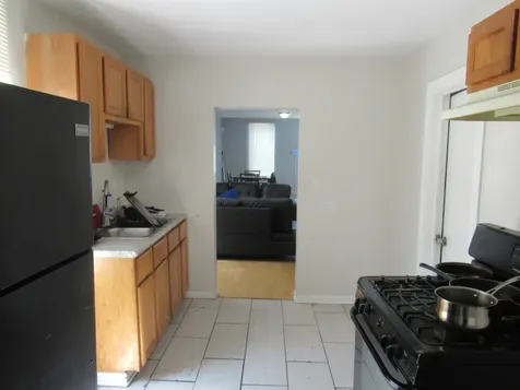7533 South Dorchester Avenue Chicago IL 60619
