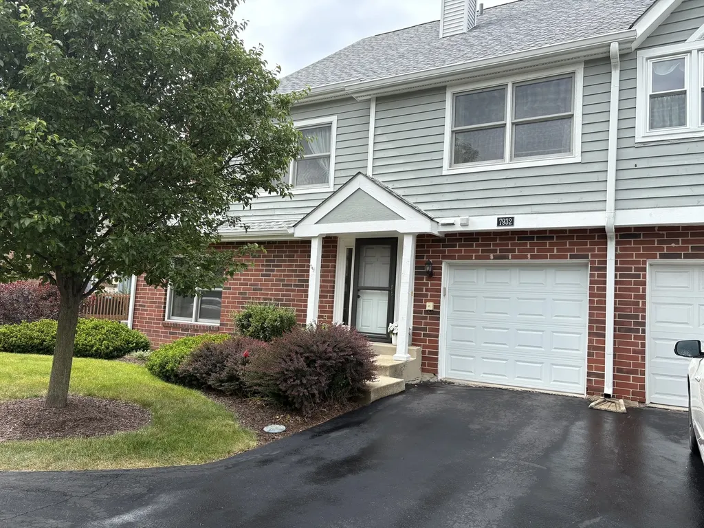7932 Stewart Drive Darien IL 60561