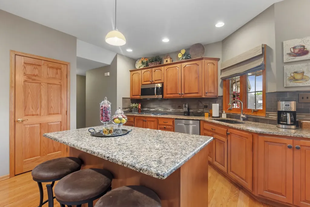 17632 Coronado Drive Orland Park IL 60467