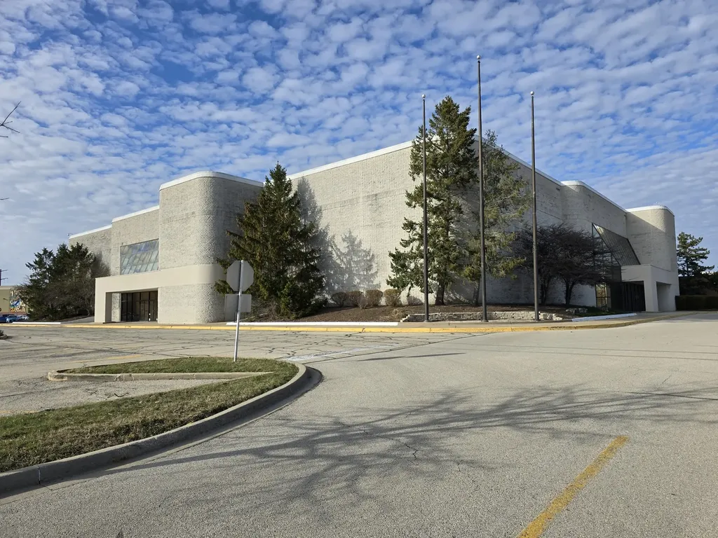 3340 Mall Loop Drive Joliet IL 60433