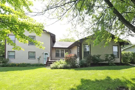 1324 Chartwell Road Schaumburg IL 60195