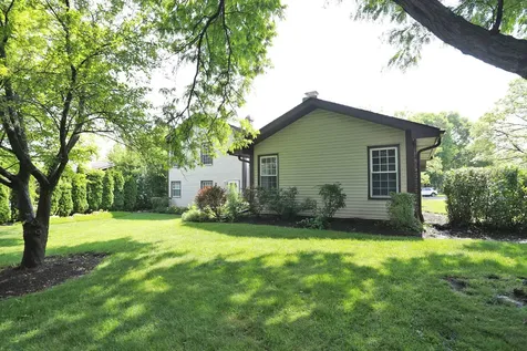 1324 Chartwell Road Schaumburg IL 60195