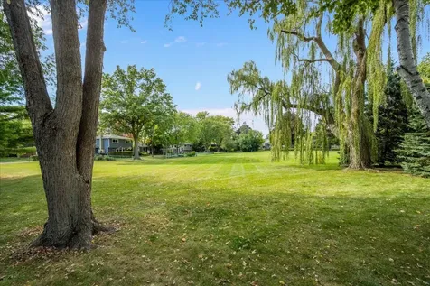1145 Weeping Willow Lane Libertyville IL 60048