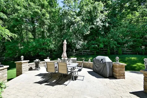 10 Sequoia Court Streamwood IL 60107