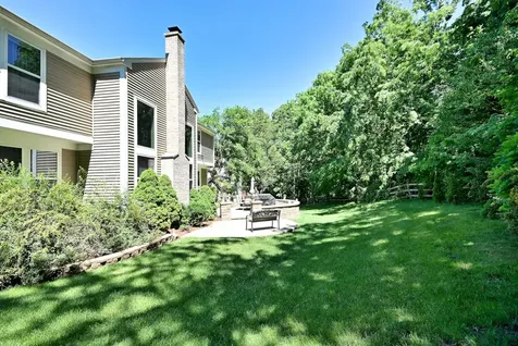 10 Sequoia Court Streamwood IL 60107