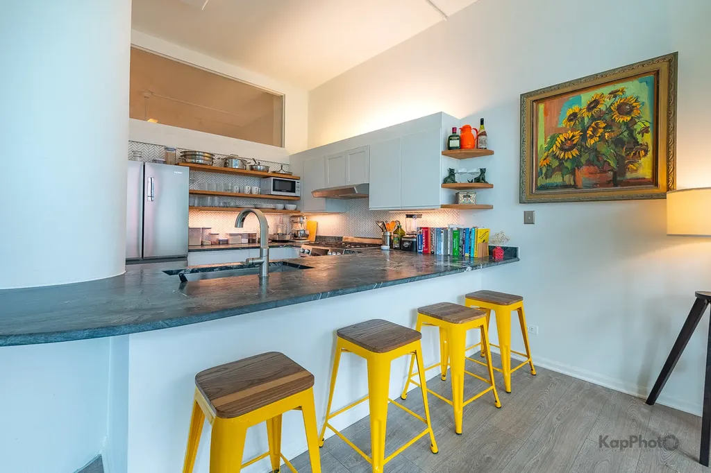812 West Van Buren Street Chicago IL 60607