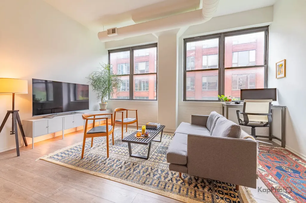 812 West Van Buren Street Chicago IL 60607