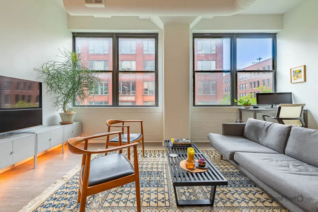 812 West Van Buren Street Chicago IL 60607