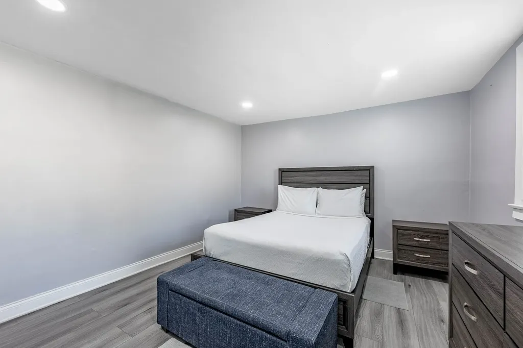 6200 South Kolin Avenue Chicago IL 60629