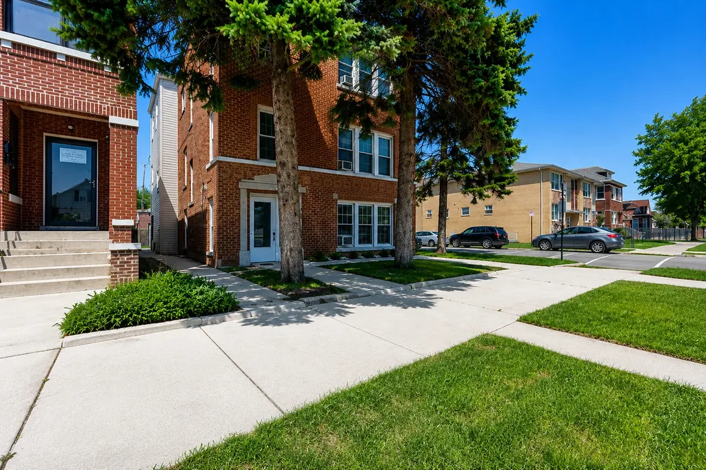 6200 South Kolin Avenue Chicago IL 60629