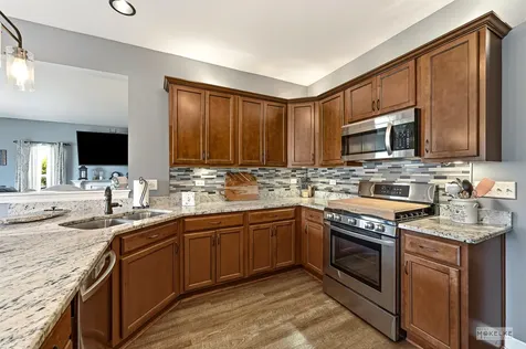 305 Shadow Wood Drive Yorkville IL 60560