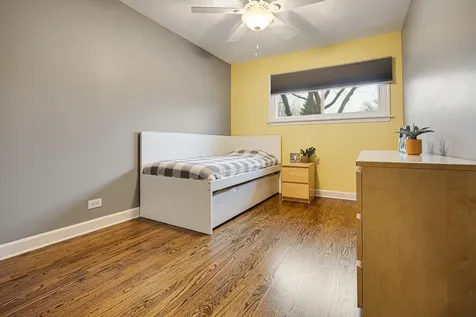 1811 Azalea Lane Mount Prospect IL 60056