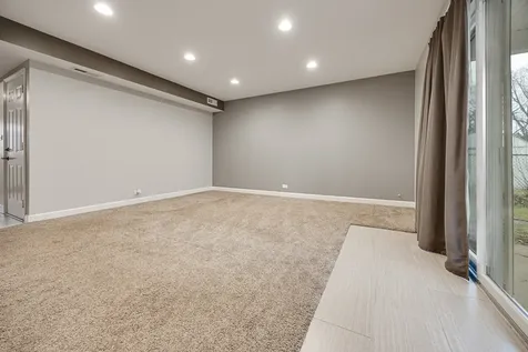 1811 Azalea Lane Mount Prospect IL 60056