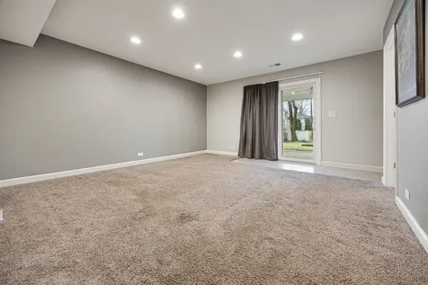 1811 Azalea Lane Mount Prospect IL 60056