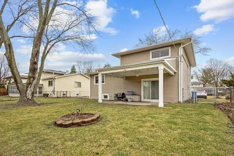 1811 Azalea Lane Mount Prospect IL 60056