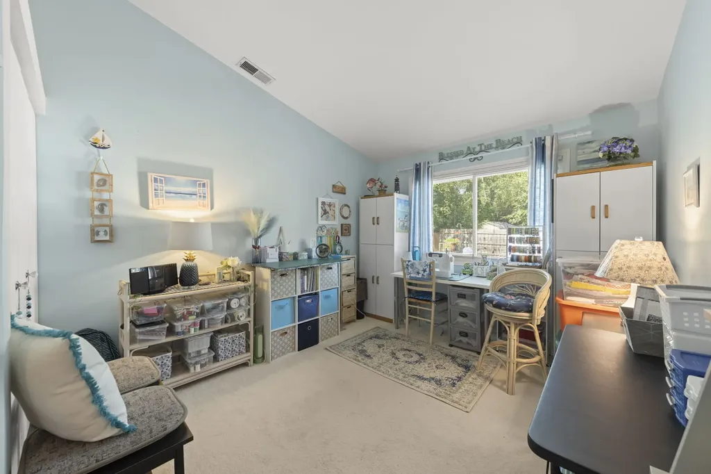 2S111 Waltham Court Warrenville IL 60555